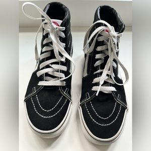 Vans Sk8-Hi Black Skateboarding Shoes Women’s 7.5 Men’s 6.0 Leather